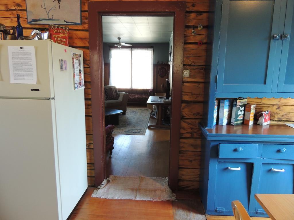 Historical Guest House Whitehorse Exterior foto