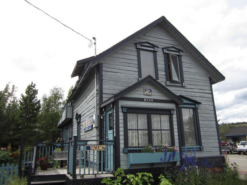 Historical Guest House Whitehorse Exterior foto